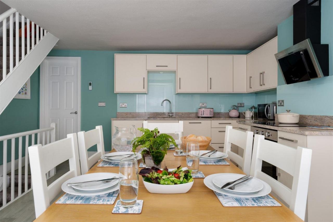 Gulls Rest - Charming Cottage In The Heart Of Historic ダートマス エクステリア 写真