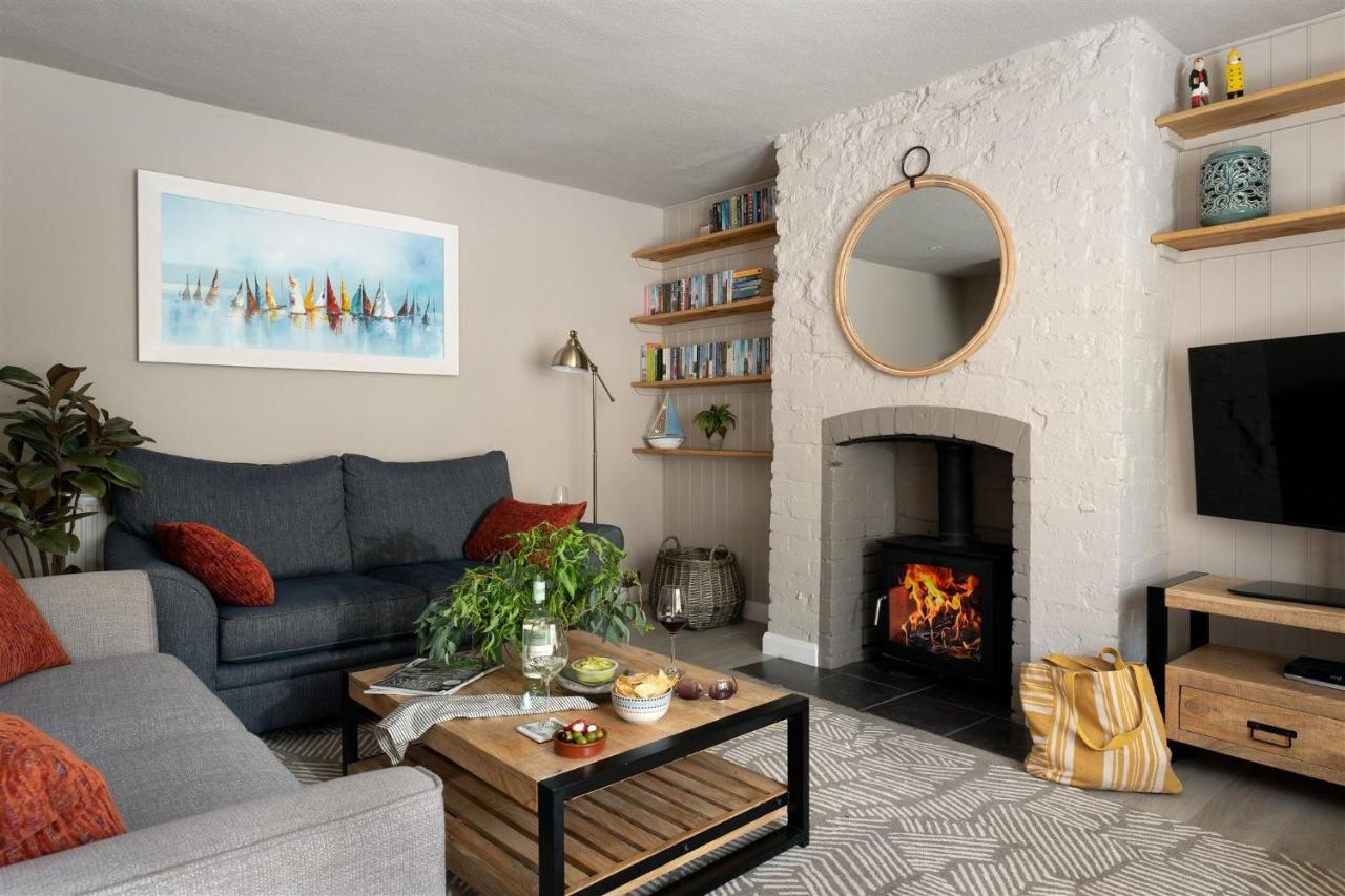 Gulls Rest - Charming Cottage In The Heart Of Historic ダートマス エクステリア 写真