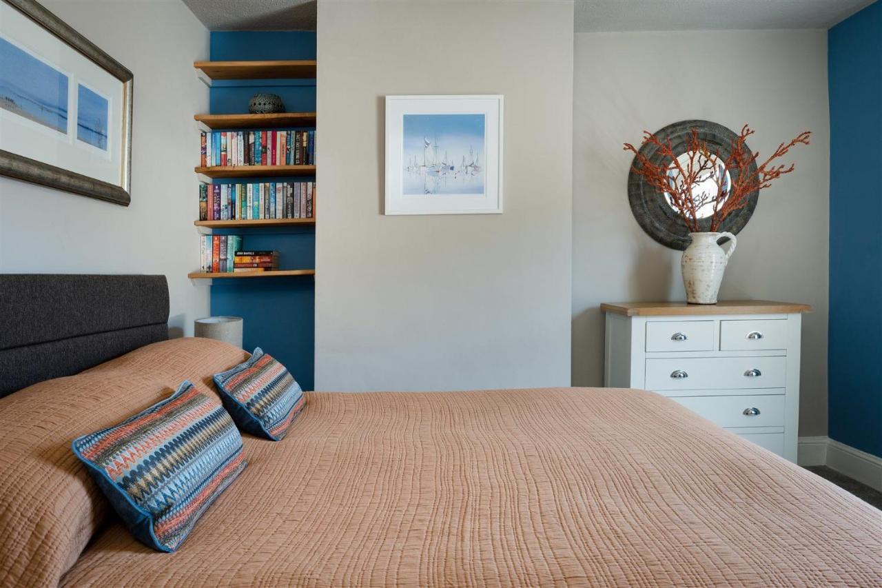 Gulls Rest - Charming Cottage In The Heart Of Historic ダートマス エクステリア 写真